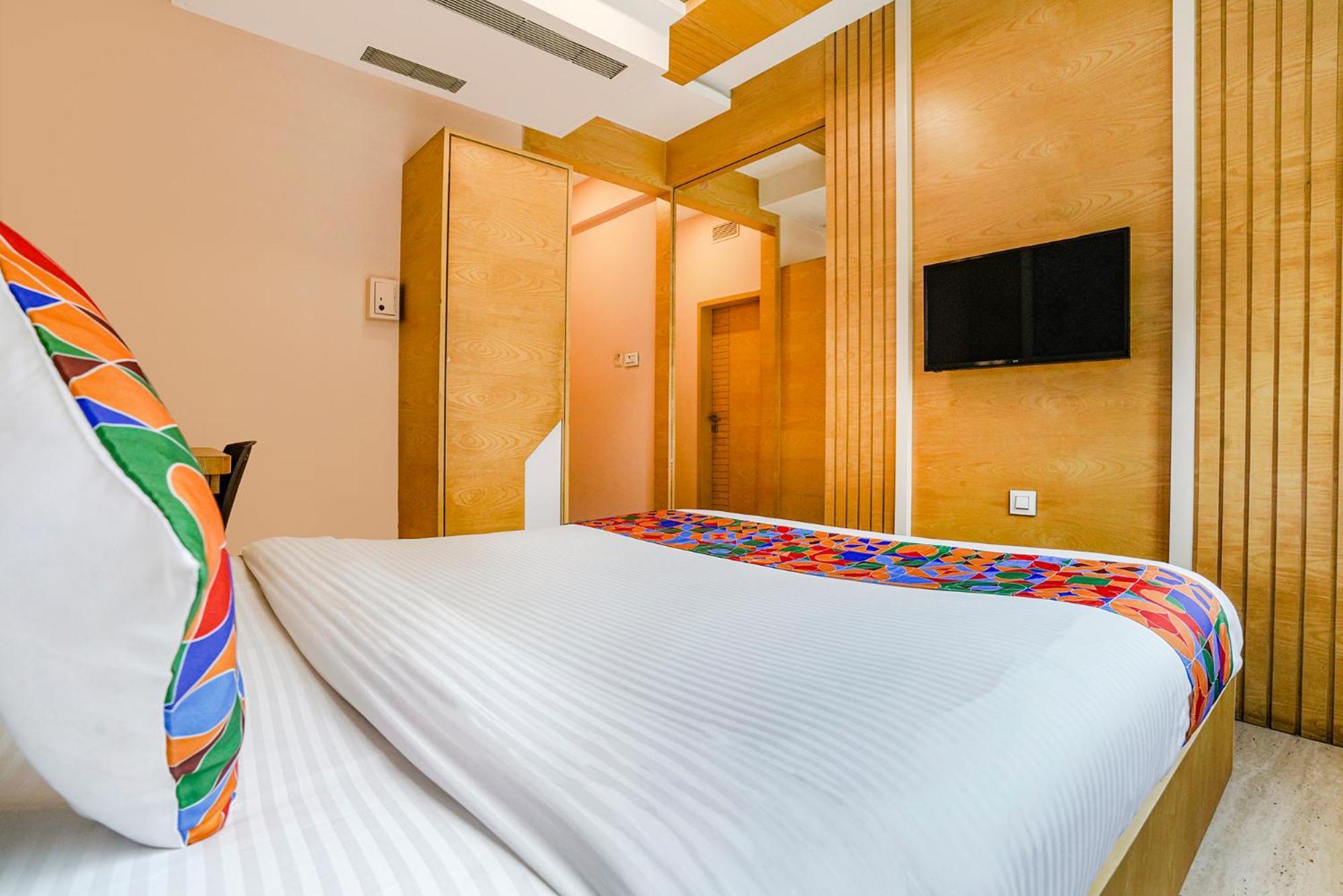 Fabhotel Neelkamal - Chembur Mumbai Exteriör bild